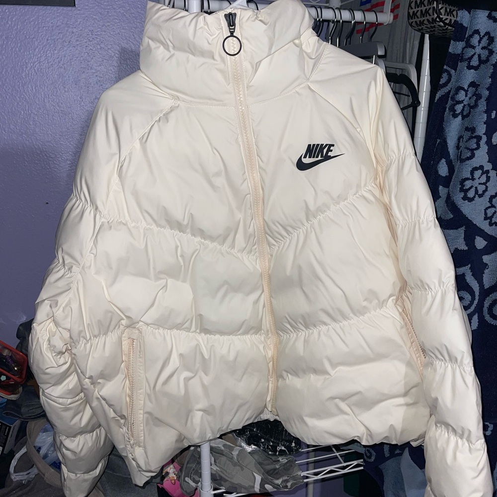 Nike puffer jacket